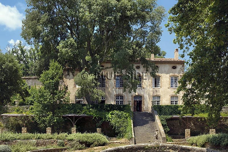 EXCEPTIONAL DOMAIN IN PROVENCE 2