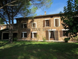 WINE ESTATE WITH MULTIPLE POTENTIAL - VAR 2